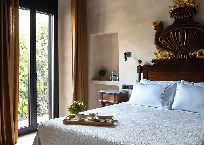 Vella Nit فندق *