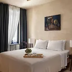 Vella Nit Hotel *