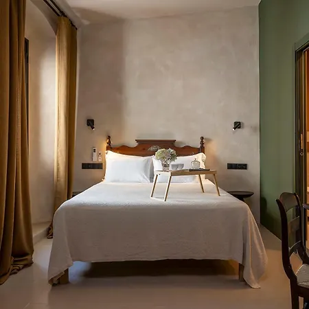 Vella Nit Hotel