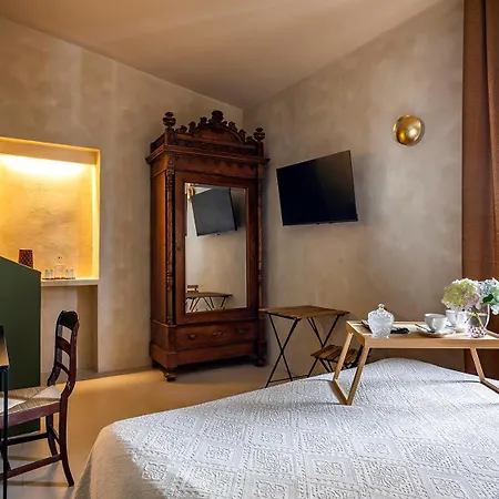 Vella Nit Hotel Canet De Mar