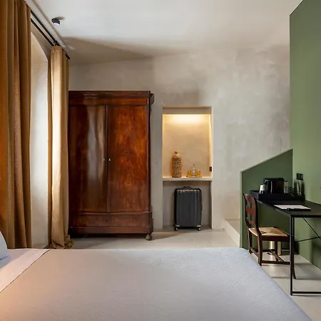 Hotel Vella Nit Canet De Mar